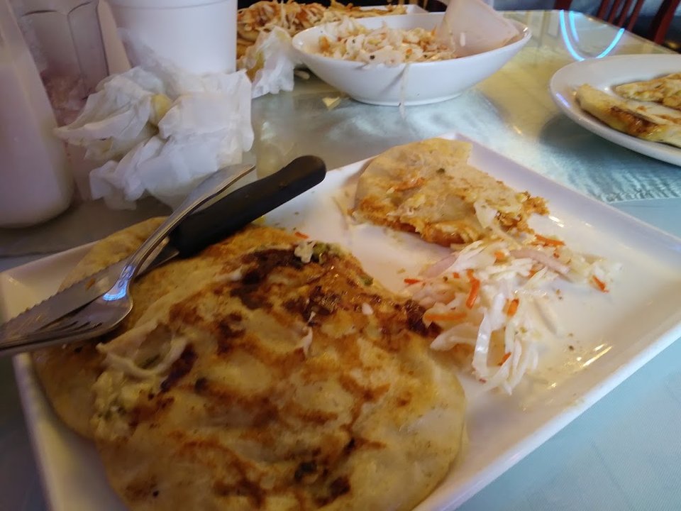 Pupusa Revuelta